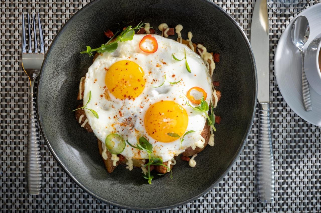 فندق كيمبتون إي بي اي سي ميامي المظهر الخارجي الصورة A plate of sunny side up eggs