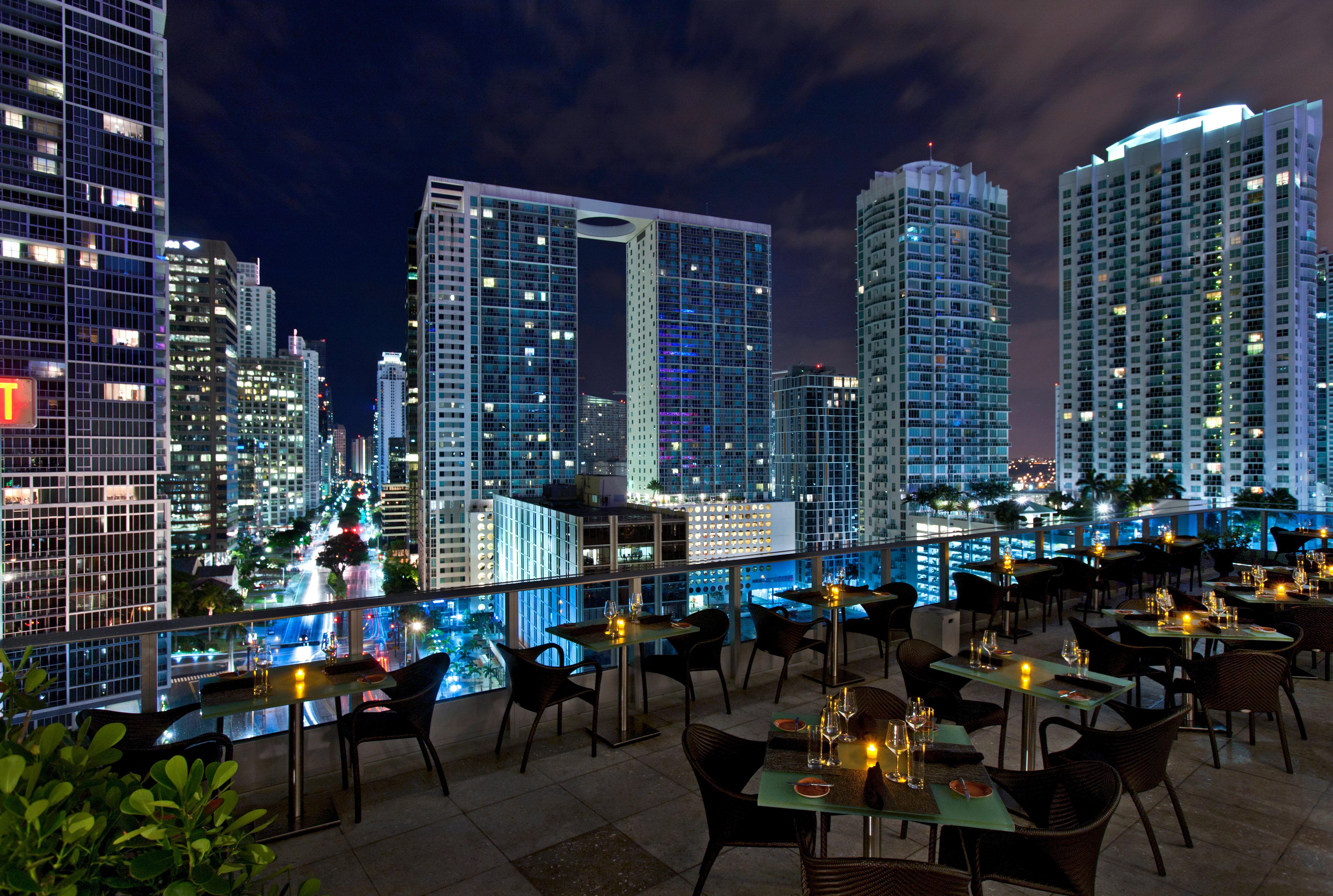 فندق كيمبتون إي بي اي سي ميامي المظهر الخارجي الصورة View from the rooftop bar